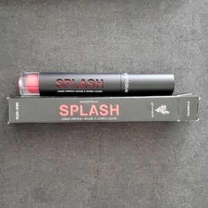 Younique -Stubborn- Splash Liquid Lipstick